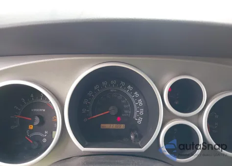 2016 Toyota Sequoia Sr5 5.7L V8 z USA, uszkodzony, nr VIN 5TDZY5G16GS062098